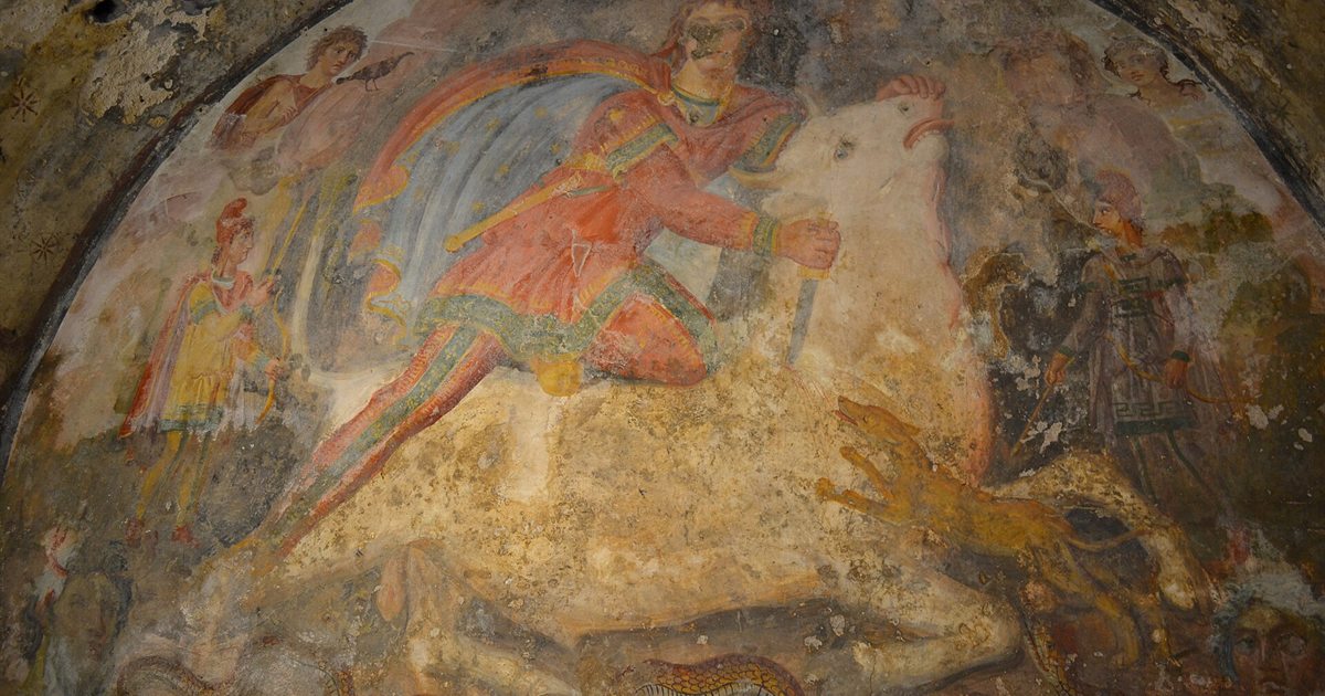 Affresco di Mitra che uccide il toro nel Mitreo di Santa Maria Capua Vetere